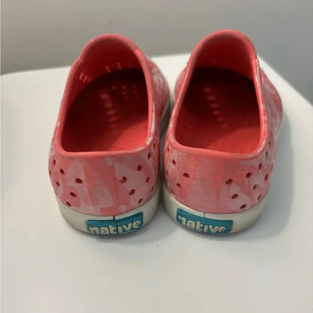 Native Jefferson Pink Camouflage Slip On  Shoes Size 7
